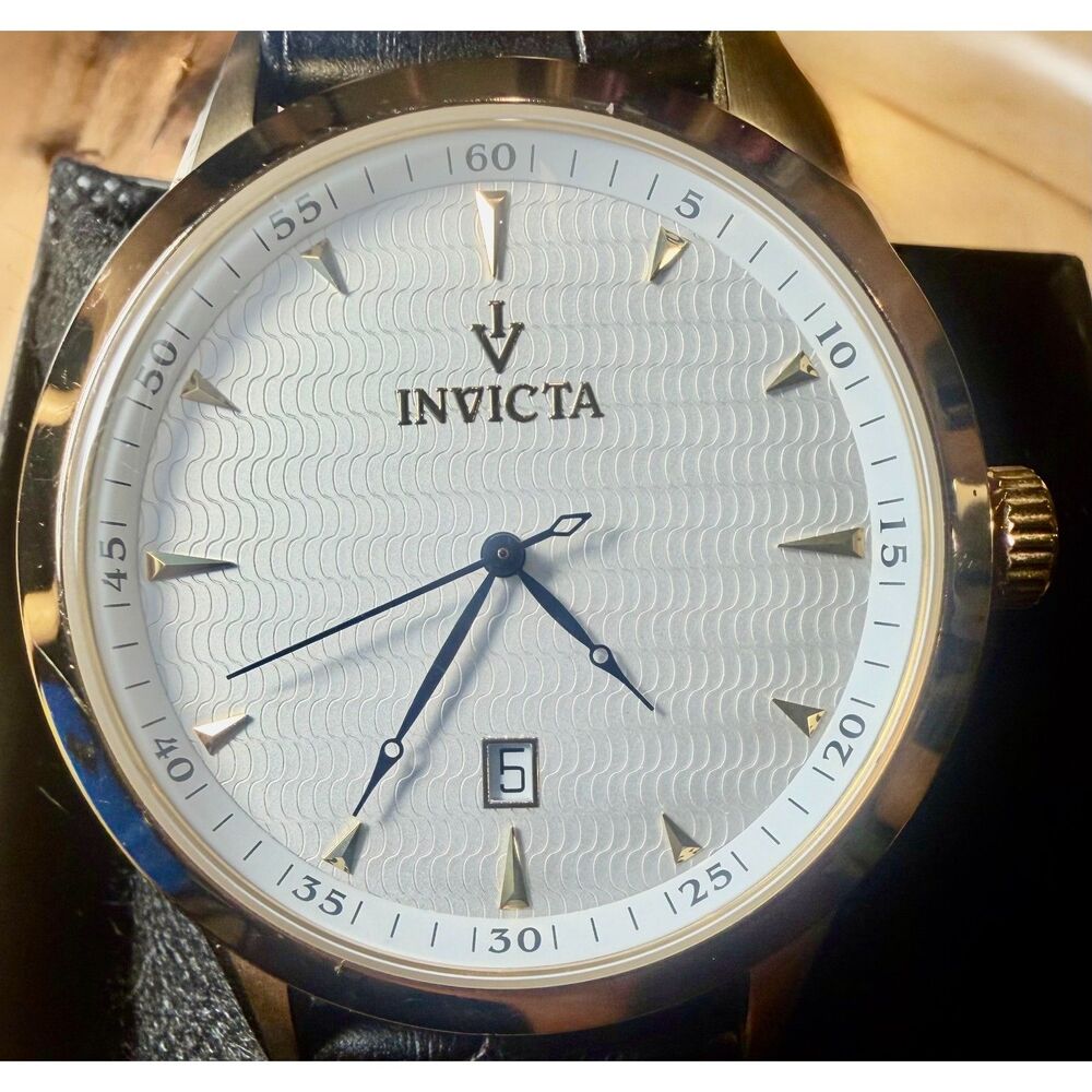 Invicta Vintage 12223 Men’s Dress Watch – Gold-Tone & Leather